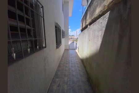 Casa à venda com 223m², 5 quartos e 4 vagas Casa à venda com 223m², 5 quartos e 4 vagasÁrea Externa