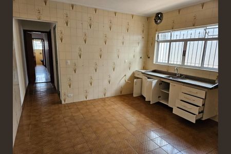 Casa à venda com 223m², 5 quartos e 4 vagas Casa à venda com 223m², 5 quartos e 4 vagasCozinha