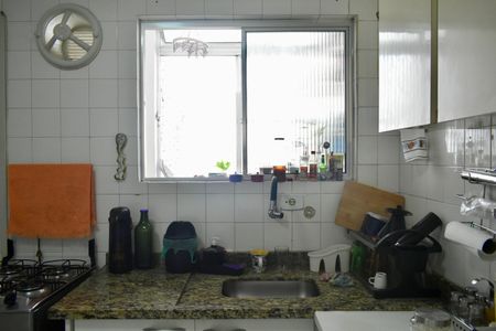 Apartamento à venda com 95m², 3 quartos e 2 vagas Apartamento à venda com 95m², 3 quartos e 2 vagasCozinha