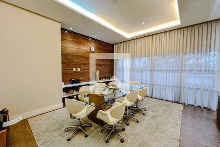 Apartamento à venda com 193m², 3 quartos e 3 vagas Apartamento à venda com 193m², 3 quartos e 3 vagasÁrea comum