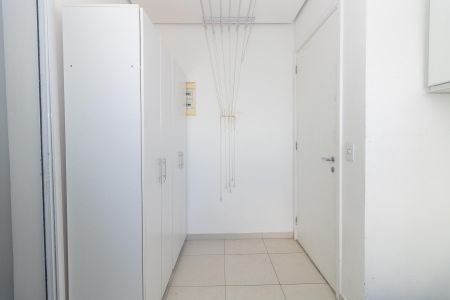 Apartamento à venda com 193m², 3 quartos e 3 vagas Apartamento à venda com 193m², 3 quartos e 3 vagasÁrea de Serviço