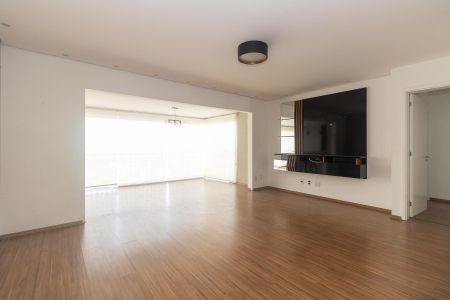 Apartamento à venda com 193m², 3 quartos e 3 vagas Apartamento à venda com 193m², 3 quartos e 3 vagasSala