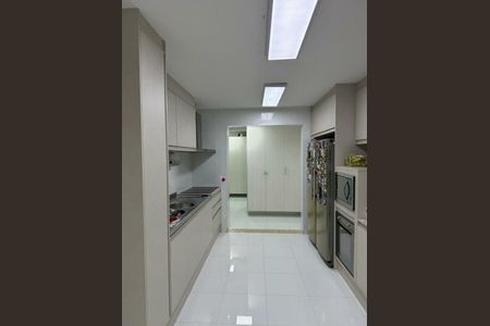 Apartamento à venda com 142m², 3 quartos e 2 vagas
