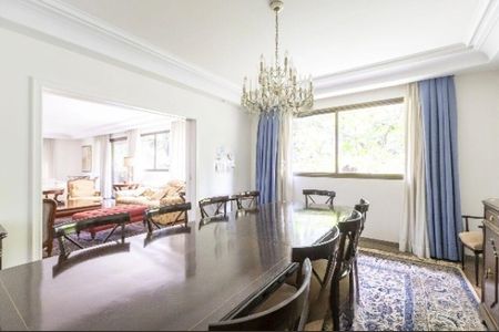 Apartamento à venda com 387m², 4 quartos e 5 vagas