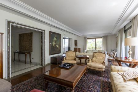Apartamento à venda com 387m², 4 quartos e 5 vagas