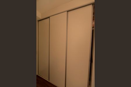 Apartamento à venda com 116m², 3 quartos e 2 vagasArmário suite 1