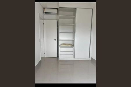 Apartamento à venda com 77m², 2 quartos e 1 vaga