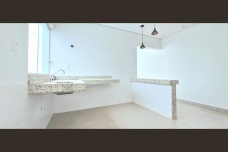 Casa à venda com 180m², 3 quartos e 2 vagasCozinha