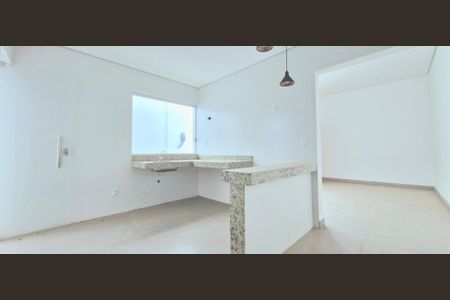 Casa à venda com 180m², 3 quartos e 2 vagasCozinha