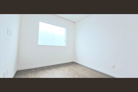 Casa à venda com 180m², 3 quartos e 2 vagasQuarto 1