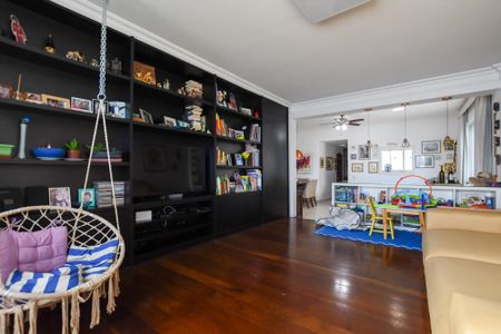 Apartamento à venda com 164m², 4 quartos e 1 vaga Apartamento à venda com 164m², 4 quartos e 1 vagaSala