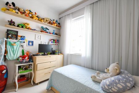 Apartamento à venda com 164m², 4 quartos e 1 vaga Apartamento à venda com 164m², 4 quartos e 1 vagaQuarto 2