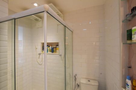 Apartamento à venda com 164m², 4 quartos e 1 vaga Apartamento à venda com 164m², 4 quartos e 1 vagaBanheiro do Quarto 3