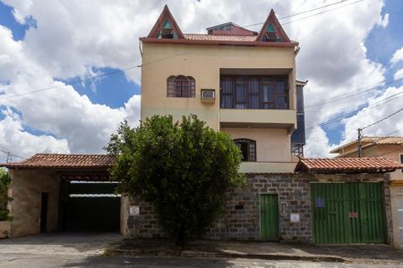 Studio à venda com 20m², 1 quarto e 1 vaga Studio à venda com 20m², 1 quarto e 1 vagaFachada