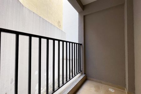 Apartamento para alugar com 62m², 2 quartos e 1 vagaSacada
