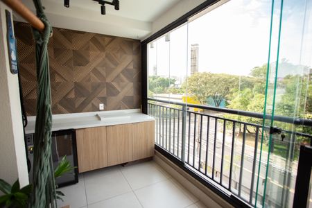 Apartamento à venda com 62m², 2 quartos e 1 vaga Apartamento à venda com 62m², 2 quartos e 1 vagaVaranda