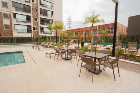 Apartamento à venda com 62m², 2 quartos e 1 vaga Apartamento à venda com 62m², 2 quartos e 1 vagaÁrea comum - Piscina