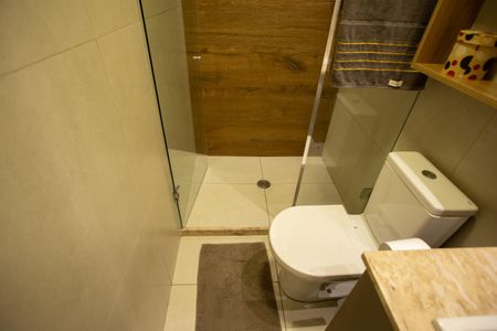 Apartamento à venda com 62m², 2 quartos e 1 vaga Apartamento à venda com 62m², 2 quartos e 1 vagaBanheiro da Suíte