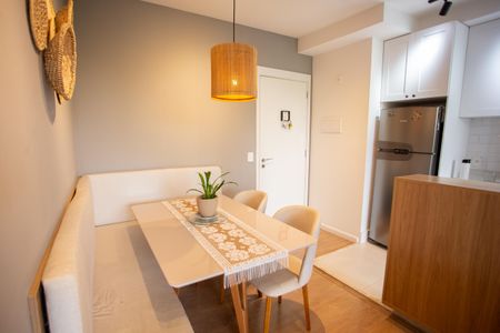Apartamento à venda com 62m², 2 quartos e 1 vaga Apartamento à venda com 62m², 2 quartos e 1 vagaSala