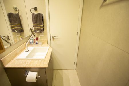 Apartamento à venda com 62m², 2 quartos e 1 vaga Apartamento à venda com 62m², 2 quartos e 1 vagaBanheiro da Suíte