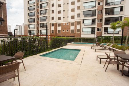 Apartamento à venda com 62m², 2 quartos e 1 vaga Apartamento à venda com 62m², 2 quartos e 1 vagaÁrea comum - Piscina