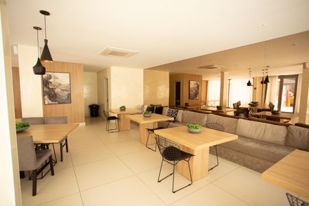Apartamento à venda com 62m², 2 quartos e 1 vaga Apartamento à venda com 62m², 2 quartos e 1 vagaÁrea comum - Salão de festas