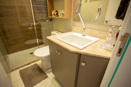 Apartamento à venda com 62m², 2 quartos e 1 vaga Apartamento à venda com 62m², 2 quartos e 1 vagaBanheiro da Suíte