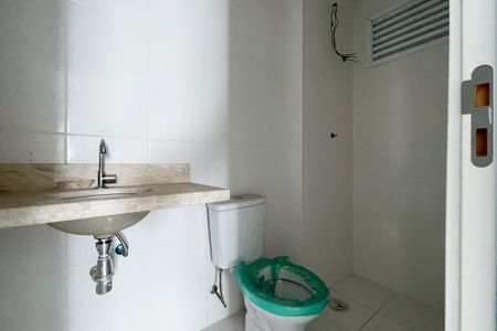 Apartamento à venda com 62m², 2 quartos e 1 vaga Apartamento à venda com 62m², 2 quartos e 1 vagaBanheiro Social