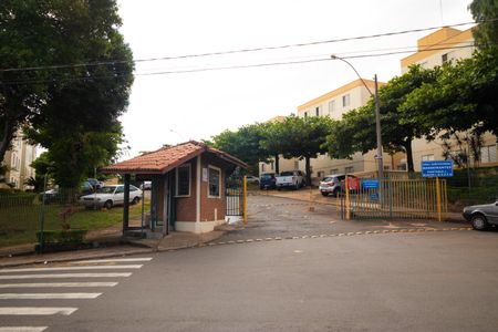 Apartamento à venda com 76m², 3 quartos e 1 vaga Apartamento à venda com 76m², 3 quartos e 1 vagaPortaria