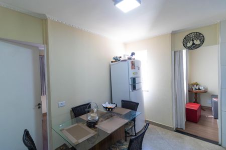 Apartamento à venda com 76m², 3 quartos e 1 vaga Apartamento à venda com 76m², 3 quartos e 1 vagaSala de Jantar