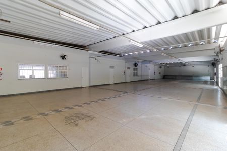 Apartamento à venda com 76m², 3 quartos e 1 vaga Apartamento à venda com 76m², 3 quartos e 1 vagaÁrea comum - Salão de festas