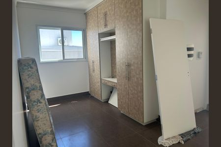 Casa de condomínio à venda com 252m², 4 quartos e 4 vagasMesanino
