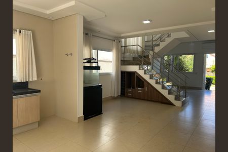 Casa de condomínio à venda com 252m², 4 quartos e 4 vagasSala de Jantar