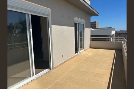 Casa de condomínio à venda com 252m², 4 quartos e 4 vagasVaranda 2