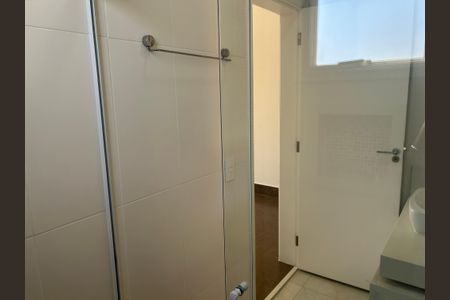 Casa de condomínio à venda com 252m², 4 quartos e 4 vagasBanheiro Suíte 2