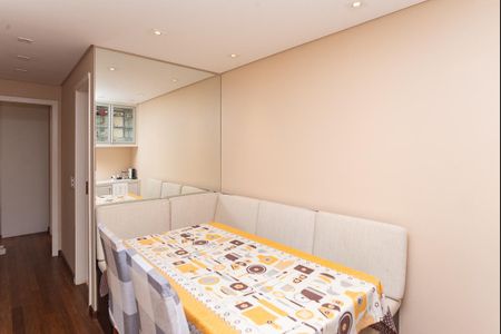 Apartamento à venda com 64m², 2 quartos e 1 vagaSala