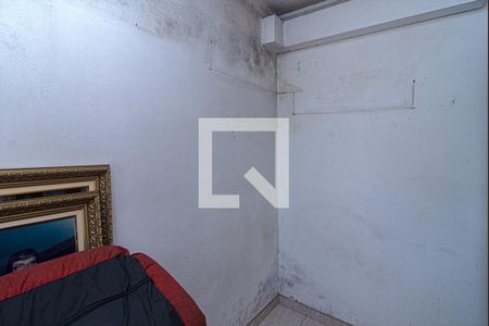 Casa à venda com 262m², 4 quartos e 2 vagas Casa à venda com 262m², 4 quartos e 2 vagasQuarto de Serviço