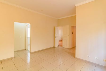 Casa à venda com 484m², 5 quartos e 6 vagas Casa à venda com 484m², 5 quartos e 6 vagasSala 2