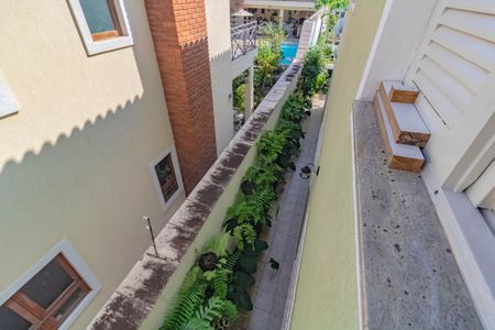 Casa à venda com 484m², 5 quartos e 6 vagas Casa à venda com 484m², 5 quartos e 6 vagasvista