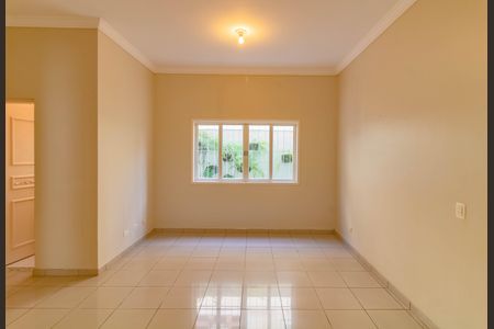 Casa à venda com 484m², 5 quartos e 6 vagas Casa à venda com 484m², 5 quartos e 6 vagasSala 2