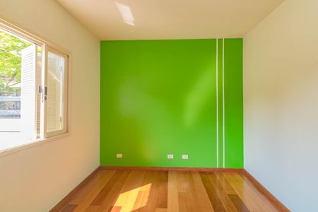 Casa à venda com 484m², 5 quartos e 6 vagas Casa à venda com 484m², 5 quartos e 6 vagasQuarto 6