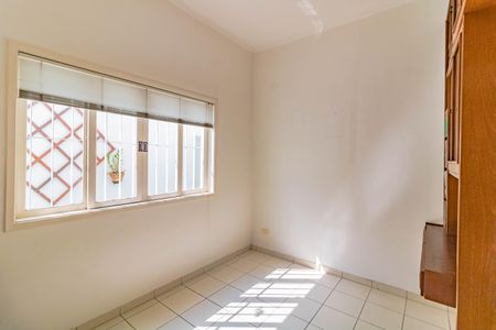 Casa à venda com 484m², 5 quartos e 6 vagas Casa à venda com 484m², 5 quartos e 6 vagasQuarto