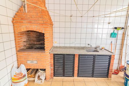 Casa à venda com 484m², 5 quartos e 6 vagas Casa à venda com 484m², 5 quartos e 6 vagasÁrea comum