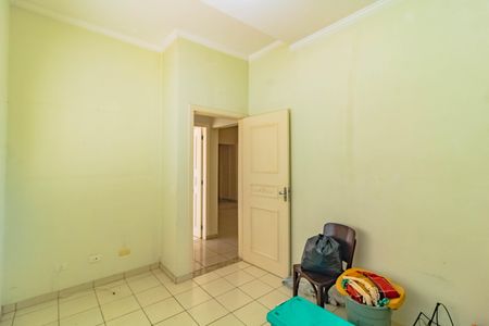 Casa à venda com 484m², 5 quartos e 6 vagas Casa à venda com 484m², 5 quartos e 6 vagasQuarto 2