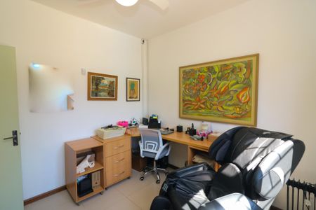 Casa para alugar com 499m², 5 quartos e 4 vagas Casa para alugar com 499m², 5 quartos e 4 vagasQuarto 4