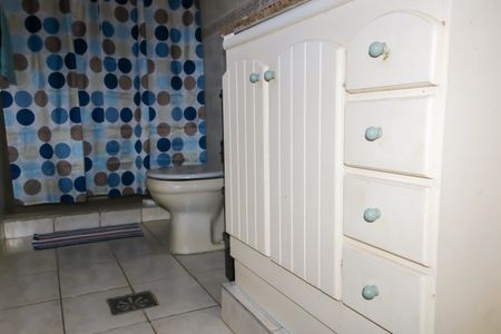 Casa à venda com 732m², 8 quartos e 8 vagas Casa à venda com 732m², 8 quartos e 8 vagasBanheiro do Quarto Suite - Casa 3