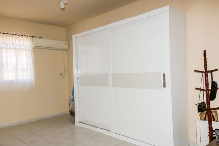 Casa à venda com 732m², 8 quartos e 8 vagas Casa à venda com 732m², 8 quartos e 8 vagasQuarto 1 - Casa 3