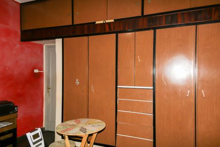 Casa à venda com 732m², 8 quartos e 8 vagas Casa à venda com 732m², 8 quartos e 8 vagasQuarto 2 - Casa 1