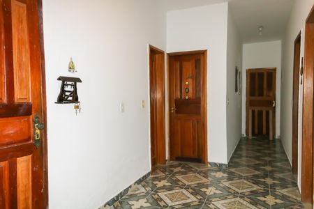 Casa à venda com 732m², 8 quartos e 8 vagas Casa à venda com 732m², 8 quartos e 8 vagasHall de Entrada - Casa 3