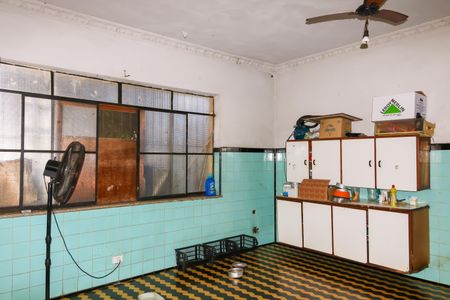 Casa à venda com 732m², 8 quartos e 8 vagas Casa à venda com 732m², 8 quartos e 8 vagasÁrea de Serviço - Casa 1